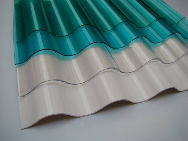 Anti-corrosie transparante polycarbonaatplaat Veel gebruikte pc-golfplaten voor plafondverlichting